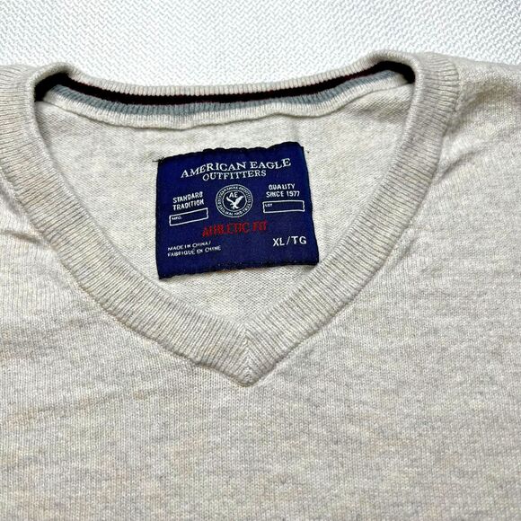 American Eagle Men’s V-Neck Cotton Sweater XL Gray Athletic Fit - Picture 3 of 11